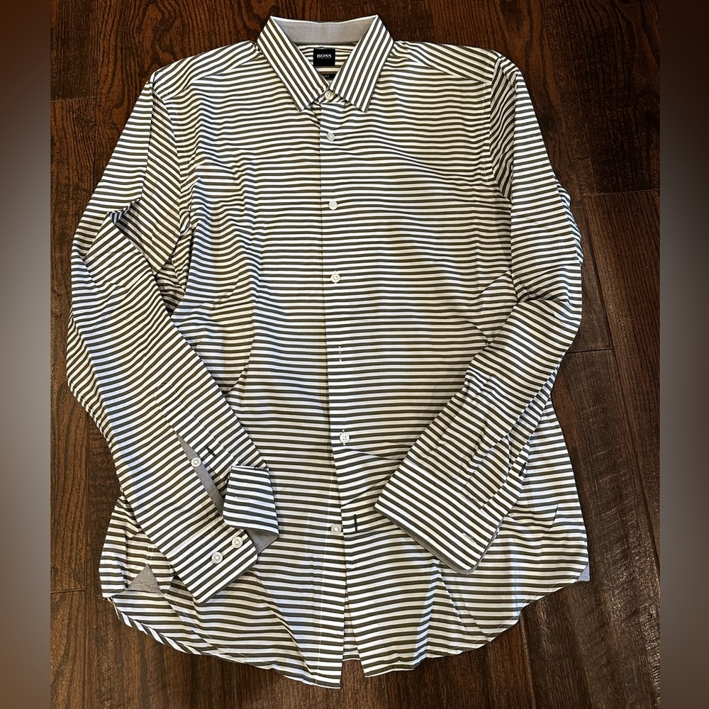 Hugo Boss Men’s Button Up Long Sleeve Striped Slim Fit Large